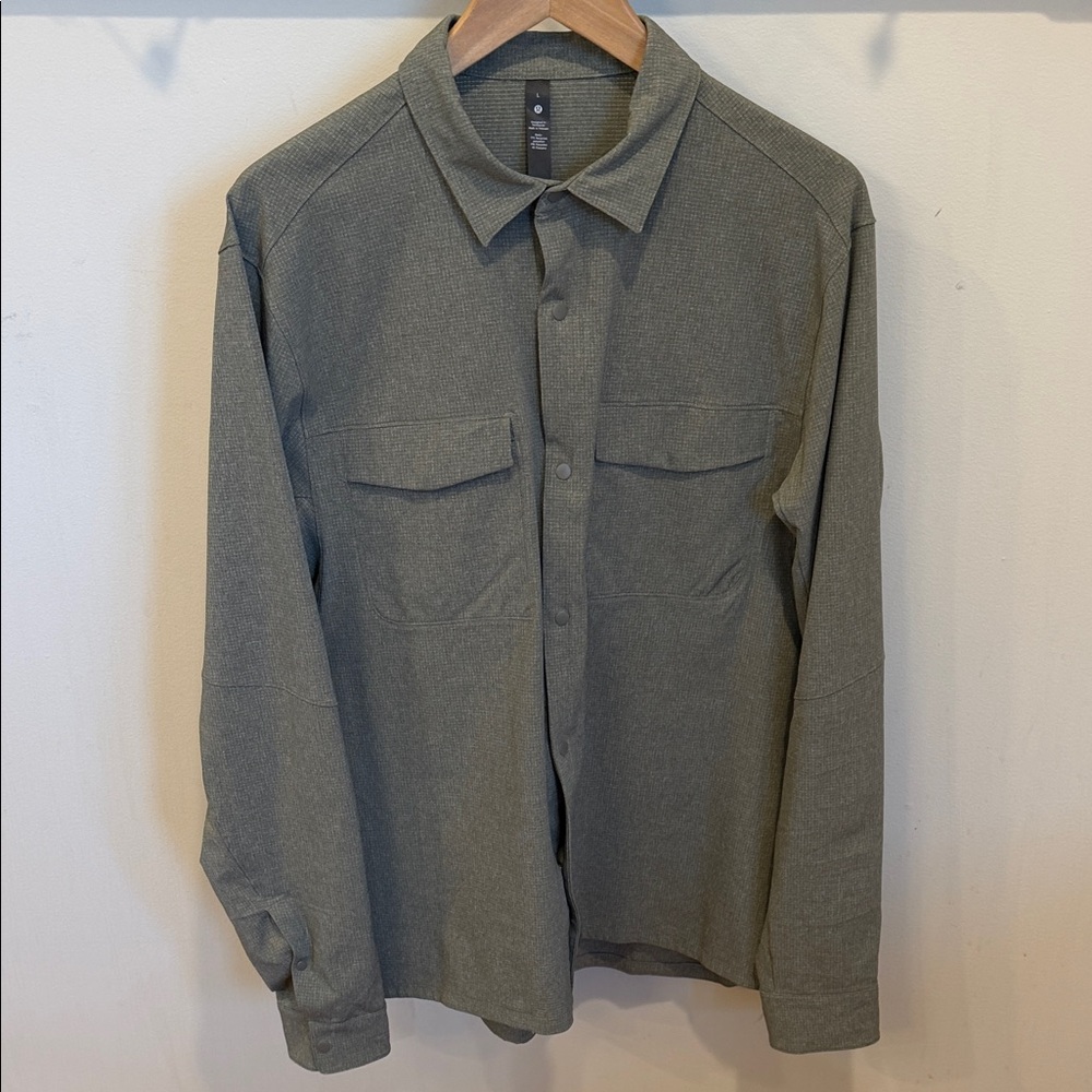 Lululemon Double Pocket Over Shirt Size Large